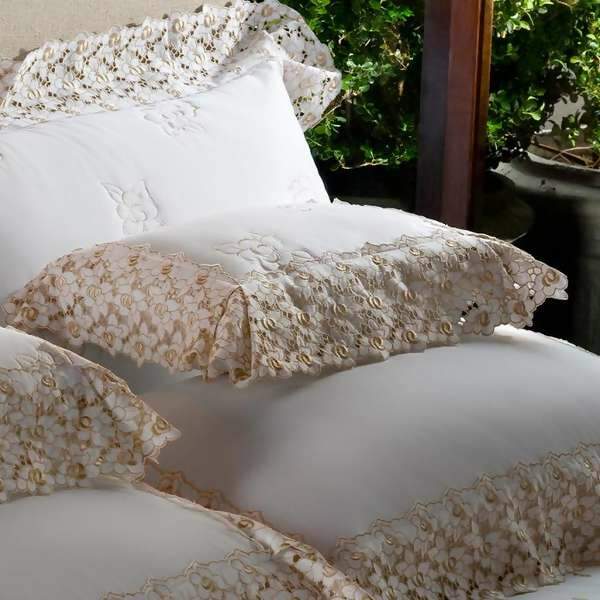 Almofada Bordada Elegance 35 x 45 - Marken Fassi