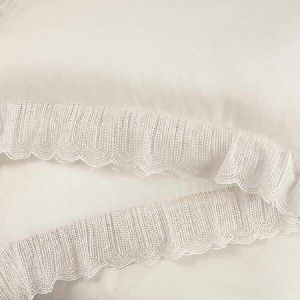 Haus-Bovary-Jogo-Colcha-Branco-1