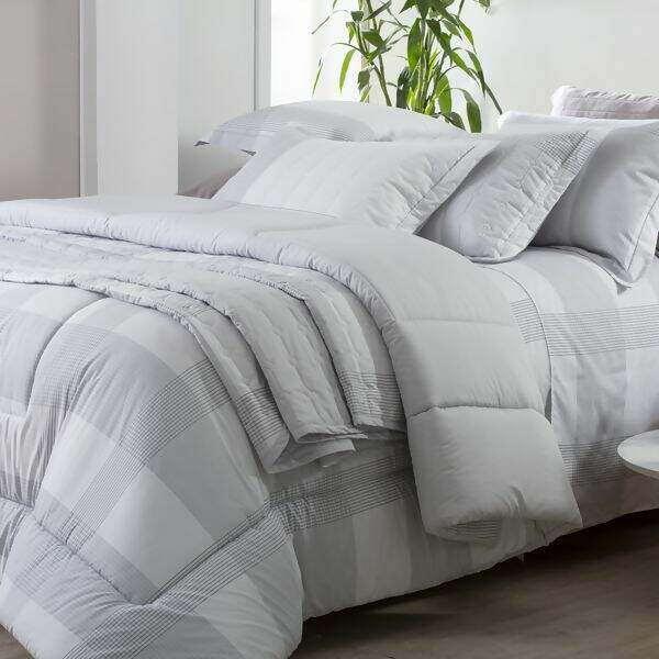 Kacyumara-cama-VidaBela-toronto