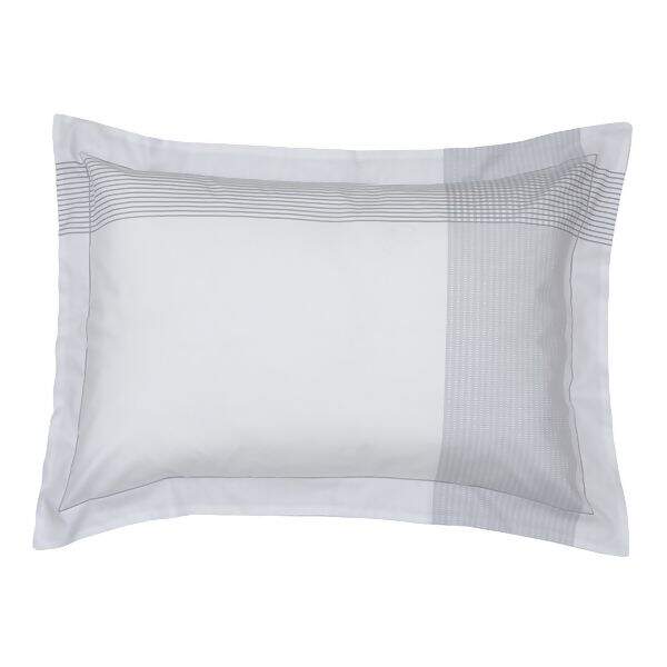 Kacyumara-fronha-VidaBela-toronto