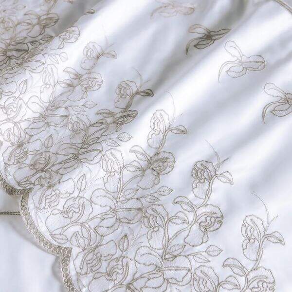 Trussardi-300f-jg-cama-cascine-4