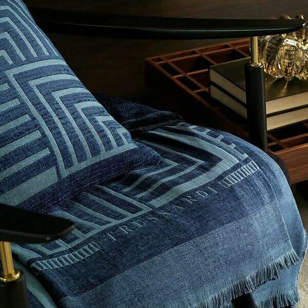 Trussardi-manta-140x180-padua-3