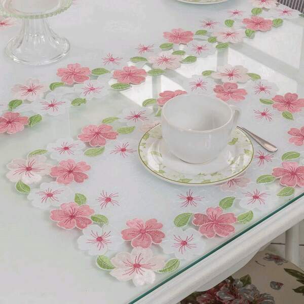 Americano / Toalha de Bandeja Bordada Jardim 35 x 50 cms 2 peças - Argivai