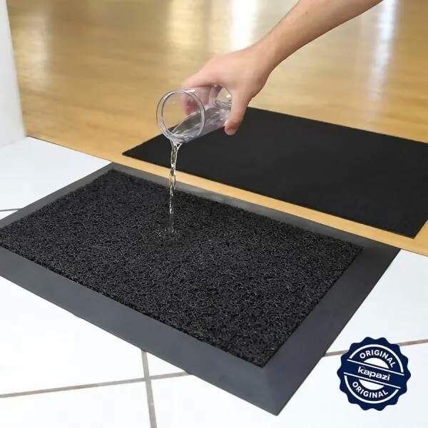 Tapete para Entrada Sanitizante Preto 70 x 100 (Grande / Comercial)  - Kapazi