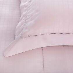 Buddemeyer-damask-square-rosa-pluma-1