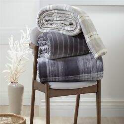 Kacyumara-Cobertor-Vintage-Lines-3