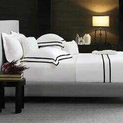 TRUSSARDI-CASTELLO-CAMA-NERO-1
