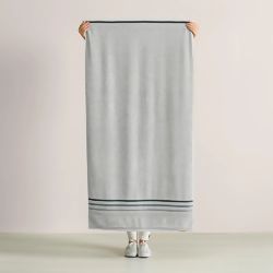 karsten-lumina-toalha-cinza-mineral-2